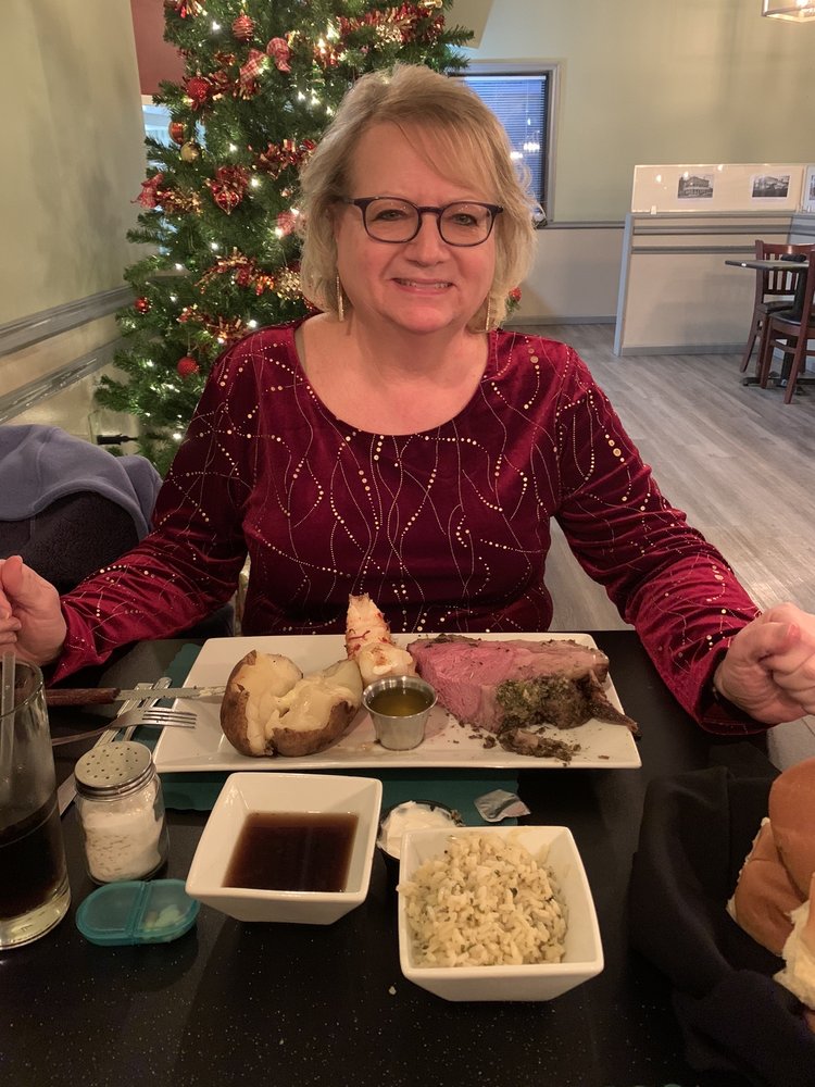 SHENANIGANS FINE DINING AND GASLIGHT PIZZERIA Updated August 2024