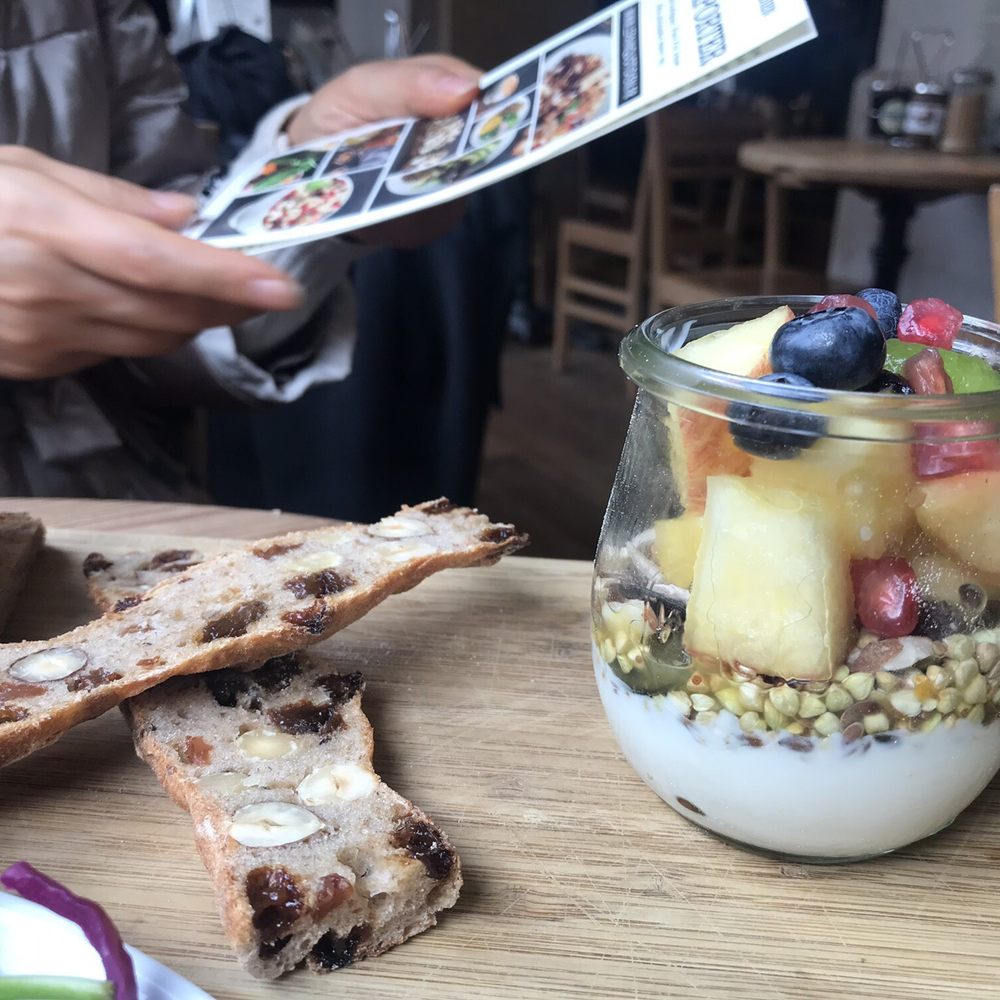 Le Pain Quotidien - Breakfast & Brunch Near Me - Paris, 75 Le Pain Quotidien - Breakfast & Brunch Near Me - Paris, 75