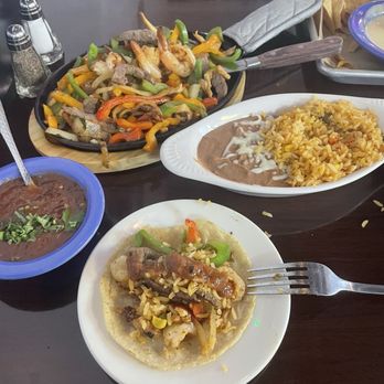 Buenos - Fajitas Chips, Queso & Salsa. - Mexican Near Me - Duluth, Georgia
