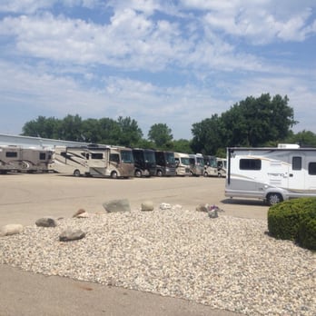 General RV Center - Lots of inventory to pick from - RV Dealers Near Me - Dover, Florida