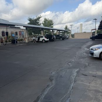 Go Car Wash - Vacuum stations with towels, window, cleaner, conditioner... And vacuums on each side! - Car Wash Near Me - Round Rock, Texas Go Car Wash - Vacuum stations with towels, window, cleaner, conditioner... And vacuums on each side! - Car Wash Near Me - Round Rock, Texas