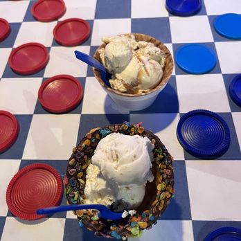 2 Scoops & Sprinkles - Ice Cream & Frozen Yogurt Near Me - Fort Myers, Florida 2 Scoops & Sprinkles - Ice Cream & Frozen Yogurt Near Me - Fort Myers, Florida