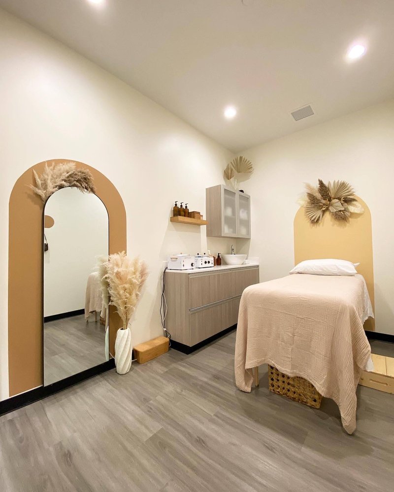 Just Peachy Waxing And Aesthetics Logo