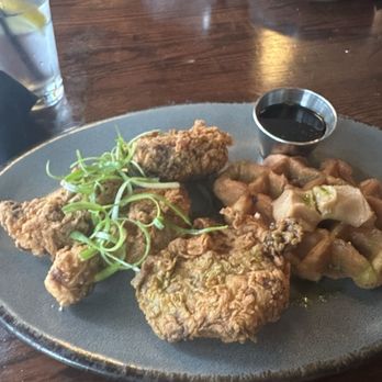 Moonshine 152 - Leslie Knope's Fried Chicken and Waffle - New American Near Me - Boston, Massachusetts