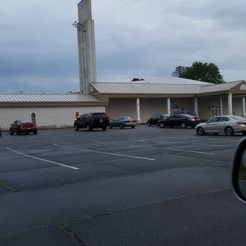 Chic-A-Sea Restaurants - Doesn't look like it but the place is located on the left entrance to the church (The Messiah Center) - Fast Food Near Me - Hampton, Virginia