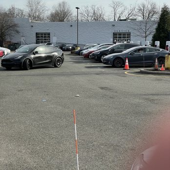 Tesla Supercharger - EV Charging Stations Near Me - Paramus, New Jersey