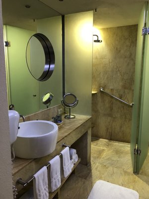 Barcelo Monterrey Valle by null