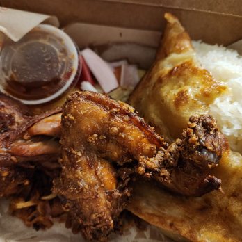 Hat Yai - Chicken combo - Thai Near Me - Portland, Oregon Hat Yai - Chicken combo - Thai Near Me - Portland, Oregon