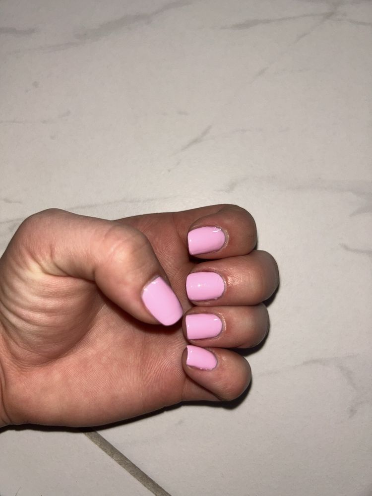 The Nail Lounge & Spa Logo