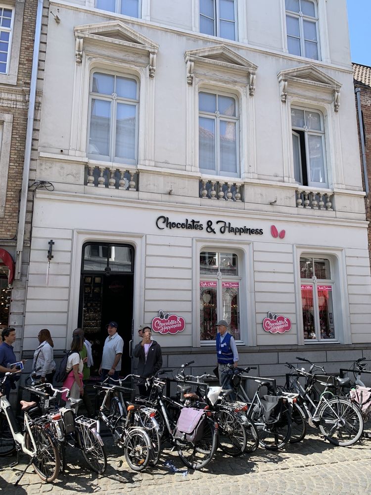 Chocolates & Happiness