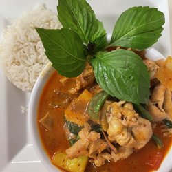 Royal Deli - Chicken Curry