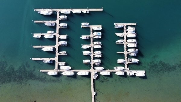 Islands Marine Center