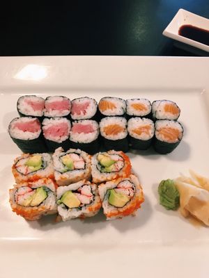Hako Sushi by null