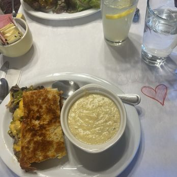 Sugar Nymphs Bistro - Grilled Cheese Sandwich & Potato Soup - New American Near Me - Penasco, New Mexico