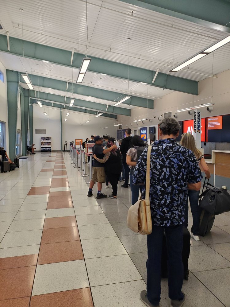 AVIS RENT A CAR 17 Photos & 40 Reviews 2501 N Hollywood Way