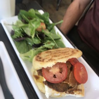 Amara Chocolate & Coffee - Asado negro arepa - Coffee & Tea Near Me - Pasadena, California
