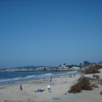 Surfer's Beach - beginning of the trail at the stop light to get down to the beach - Beaches Near Me - Half Moon Bay, California