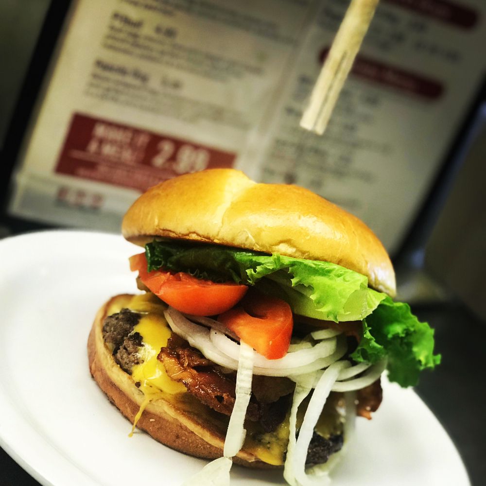 MUTTS AMAZING HOT DOGS AND BURGERS CLOSED Updated May 2024 177