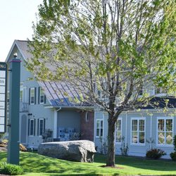 Community Chiropractic Spine & Sport - Conveniently located at 8 Essex Way in the Alder Brook Health Building