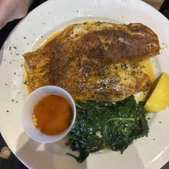Joe Willy's Seafood House - Snapper and spinach - Seafood Near Me - Wappingers Falls, New York