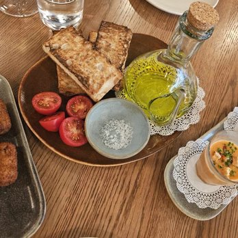 Casa Teresa - Spanish Near Me - Washington, DC, District of Columbia