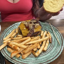 Elephant Prime Cheeseburger Elephant Prime Cheeseburger