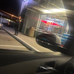 7-Eleven - She says she's the only person here and she's on her ten minute break