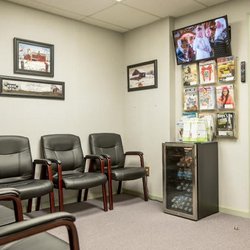 Mircea Olteanu DDS Family Dentistry - Patient waiting room