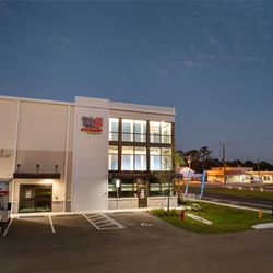 US Storage Centers - exterior facility