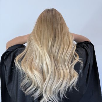 Y Beauty Bar - Full Blonde Hilite - Hair Extensions Near Me Y Beauty Bar - Full Blonde Hilite - Hair Extensions Near Me