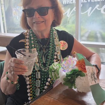 Hotel Tonnelle - It pays to be a redhead at St Patricks Day parade - Hotels Near Me - New Orleans, Louisiana
