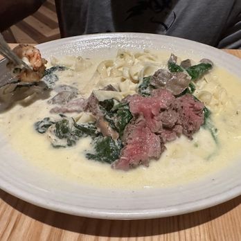 Carrabba's Italian Grill - Alfredo with Shrimp & filet. Not good. - Italian Near Me - Nashville, Tennessee Carrabba's Italian Grill - Alfredo with Shrimp & filet. Not good. - Italian Near Me - Nashville, Tennessee