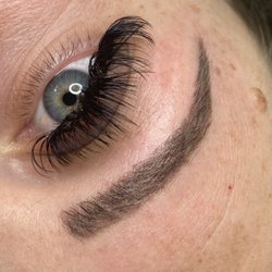 SLG BROWS - Brow shaping. Follow on Instagram @slgbrows