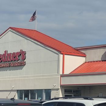 Redner's Warehouse Market - the exterior of the store - Grocery Near Me - Reading, Pennsylvania Redner's Warehouse Market - the exterior of the store - Grocery Near Me - Reading, Pennsylvania