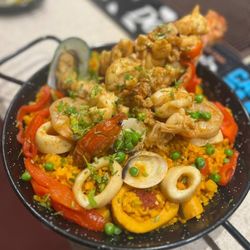 A La Paella