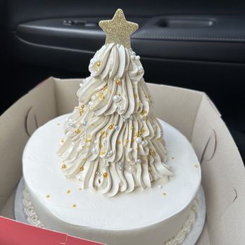 Angelica's Bakery - Christmas cake - Bakeries Near Me - Bakersfield, California Angelica's Bakery - Christmas cake - Bakeries Near Me - Bakersfield, California