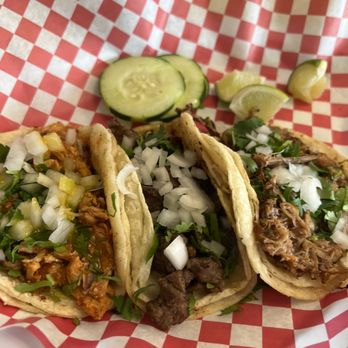 Faustinos Taqueria - Tings de pollo, asada, and carnitas (left to right) - Mexican Near Me - Des Moines, Iowa Faustinos Taqueria - Tings de pollo, asada, and carnitas (left to right) - Mexican Near Me - Des Moines, Iowa