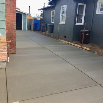 Diamond's Concrete Construction - driveway freshly poured - General Contractors Near Me - Oakland, California Diamond's Concrete Construction - driveway freshly poured - General Contractors Near Me - Oakland, California