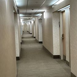 Econo Lodge - Hallway