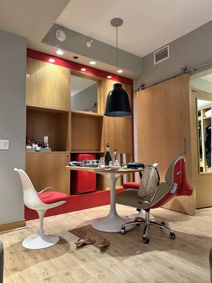 Virgin Hotels Chicago by null