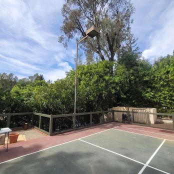 Cuadras Fence - Hog wire fence - Fences & Gates Near Me - Compton, California