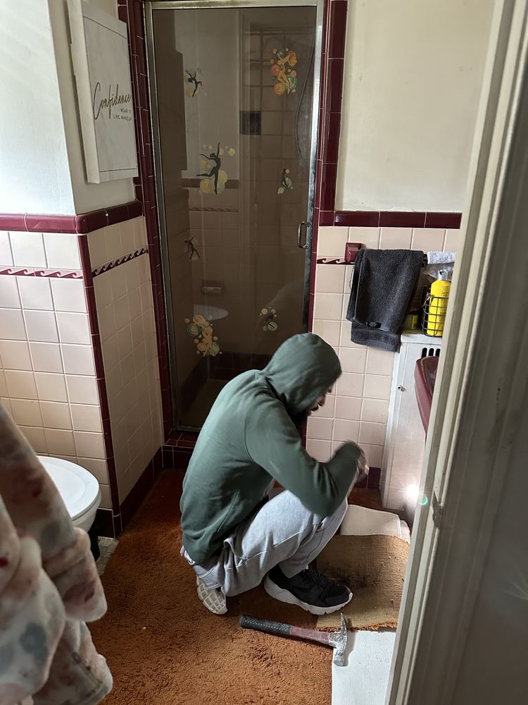 Slide of L&L General Contractor