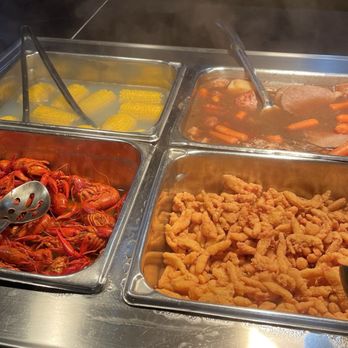 Captain Jim's Seafood Buffet - Crawfish. Corn. Clam stripes - Seafood Near Me - Pigeon Forge, Tennessee
