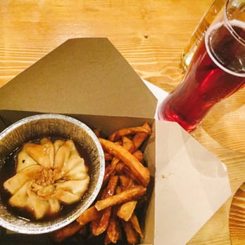 The Sunflower Lounge - Pubs Near Me - Birmingham, XWM