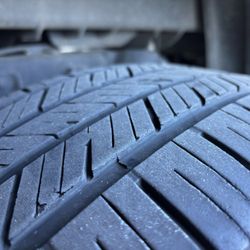 Gills Point S Tire & Auto Service - Tire chunking