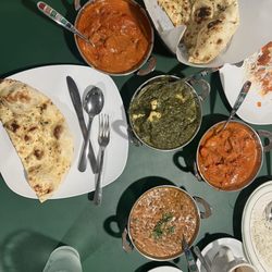 Spice 94 Indian Restaurant - Garlic Naan, Saag Paneer, Chicken Tikka Masala