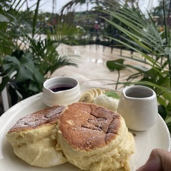 Westman Cafe - Souffle Pancake - Cafes Near Me - Urban Honolulu, Hawaii