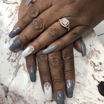 Frenchy's Nails - Nail Salons Near Me - Lewisville, Texas