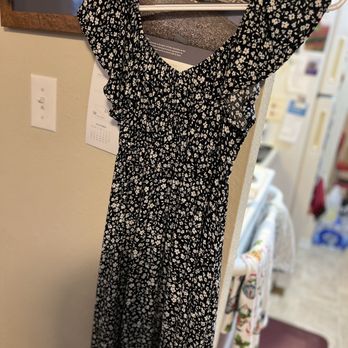 Bayabelle Boutique - Dress, - Accessories Near Me - Sumner, Washington Bayabelle Boutique - Dress, - Accessories Near Me - Sumner, Washington