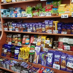 Dulces y Algo Más